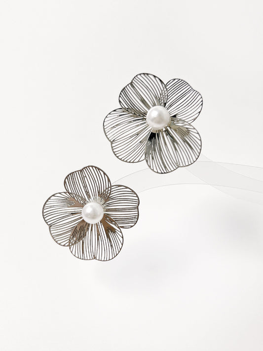 Flower Pearl Vintage Statement Metal Earrings