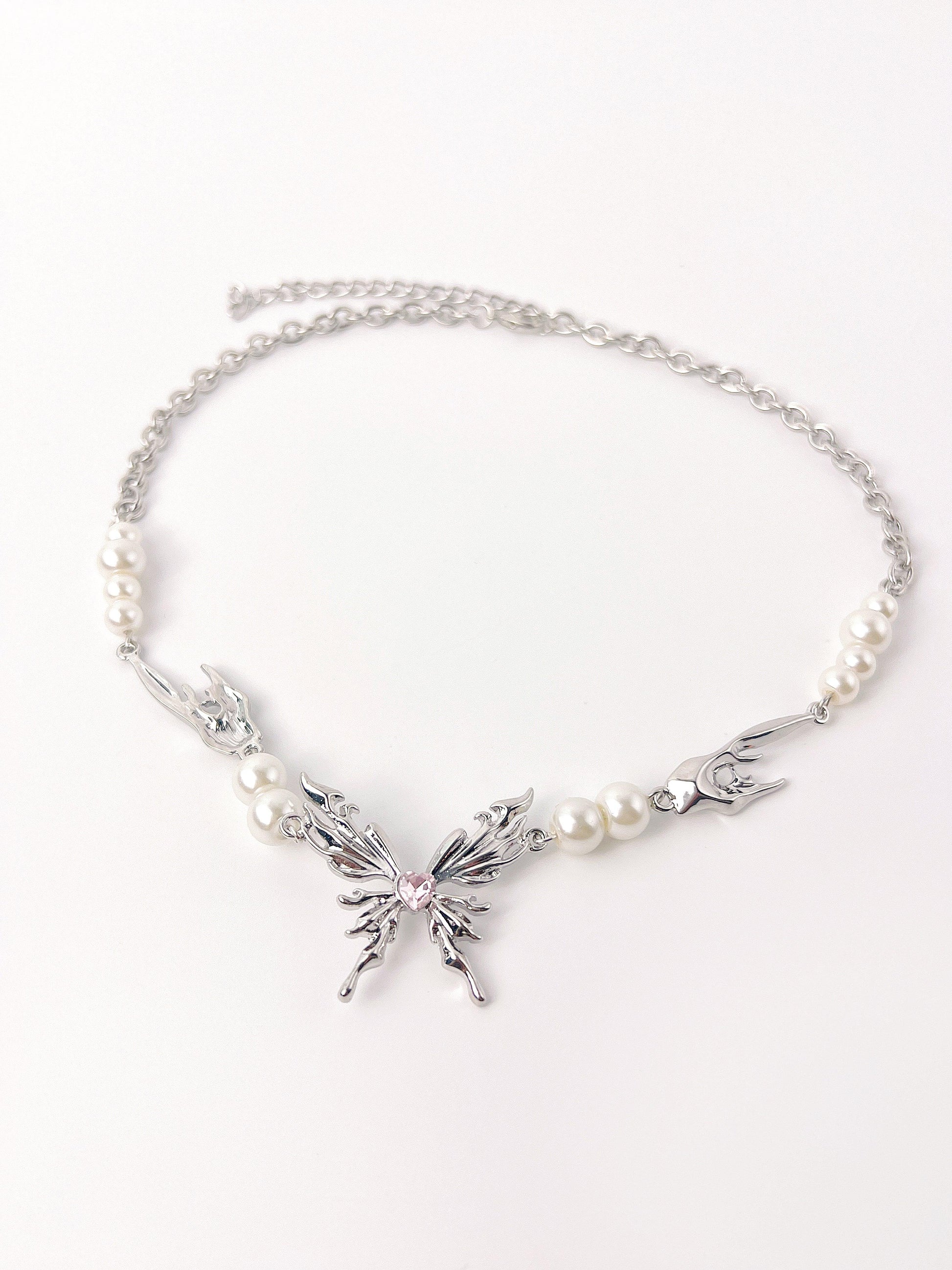 Metal Butterfly White Pearl Necklace - KooGarden