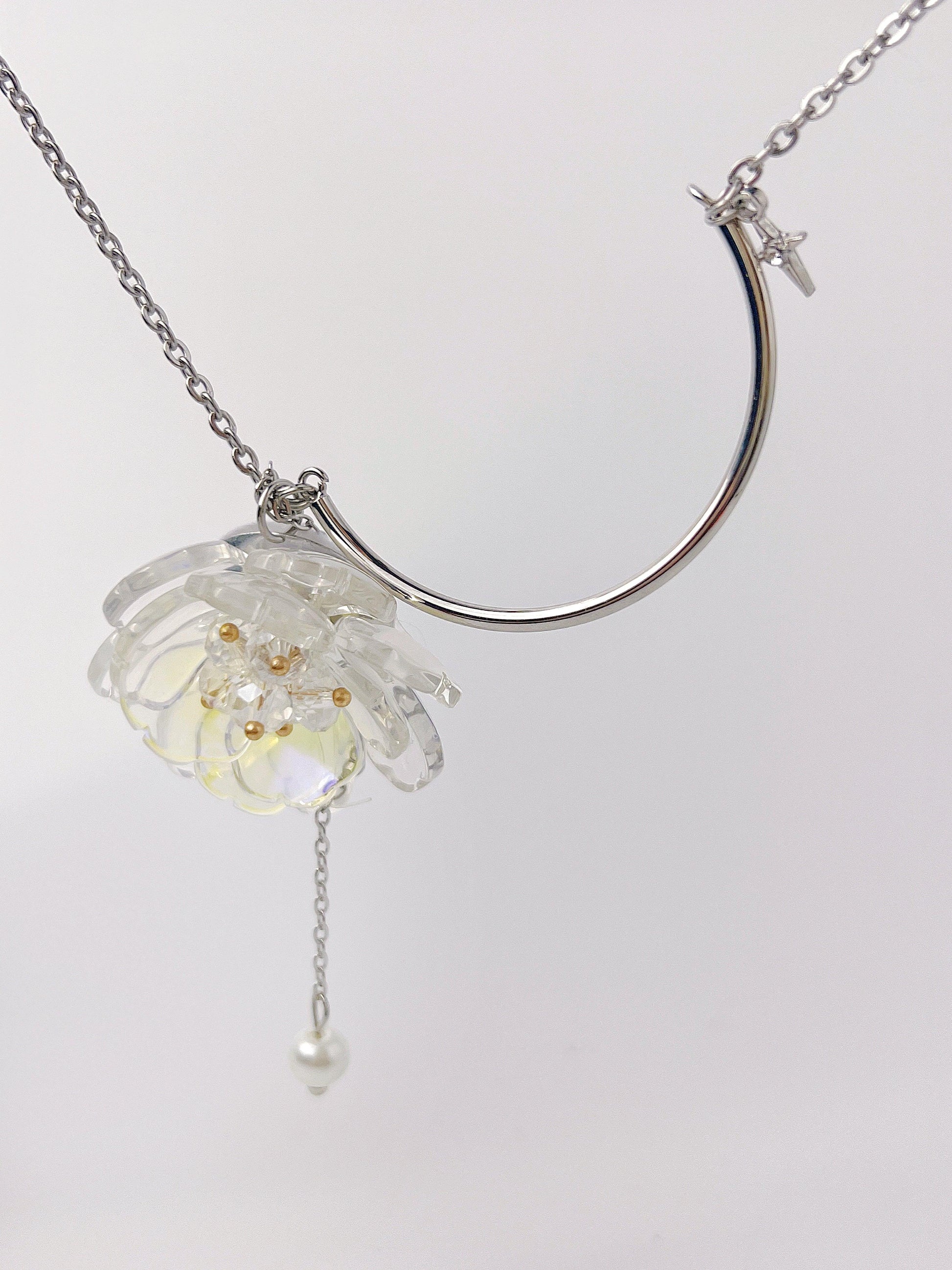 Transparent Flower Star Necklace - KooGarden