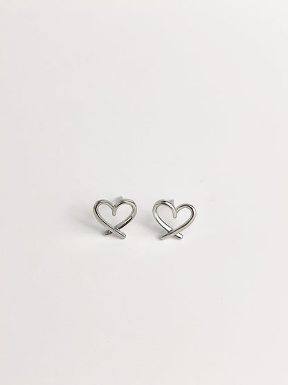 (Over 90$ for Free ) Hollow Love Sleep without picking Stud Earrings