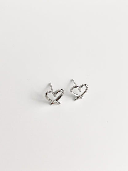 (Over 90$ for Free ) Hollow Love Sleep without picking Stud Earrings