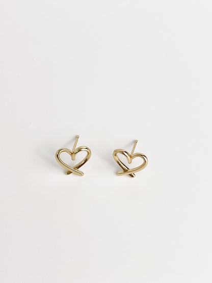 (Over 90$ for Free ) Hollow Love Sleep without picking Stud Earrings