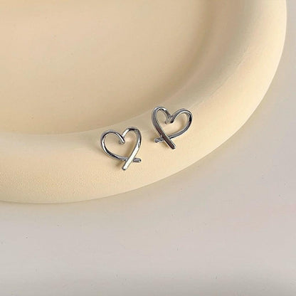 (Over 90$ for Free) Hollow Love Sleep without picking Stud Earrings