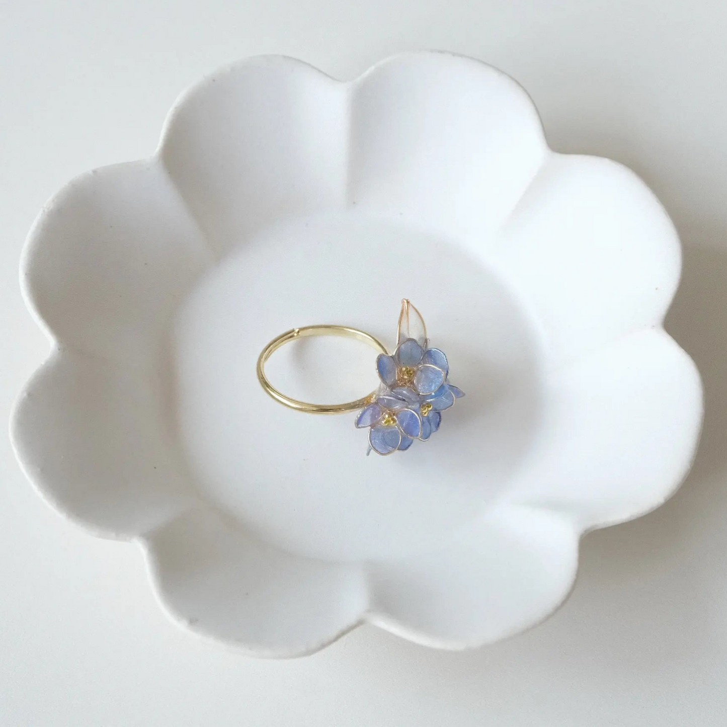 Hydrangea Twilight Cluster Ring